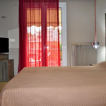 Ritsas Hotel Tolón Exteriér fotografie